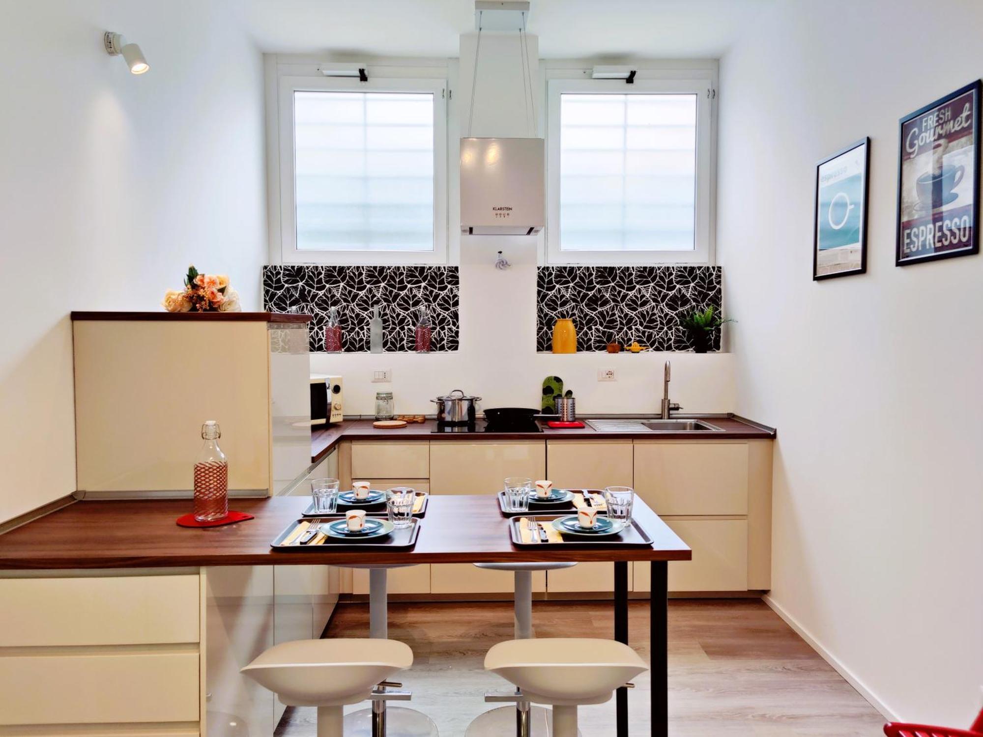 Appartement Lussuoso Quadrilocale In Piazza Tricolore Milan